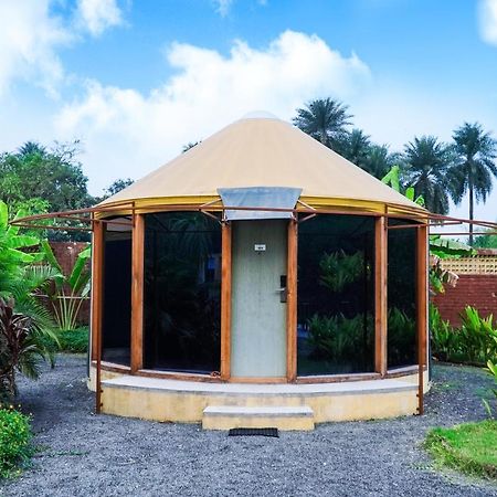 Shanti Resorts Valsad Eksteriør bilde